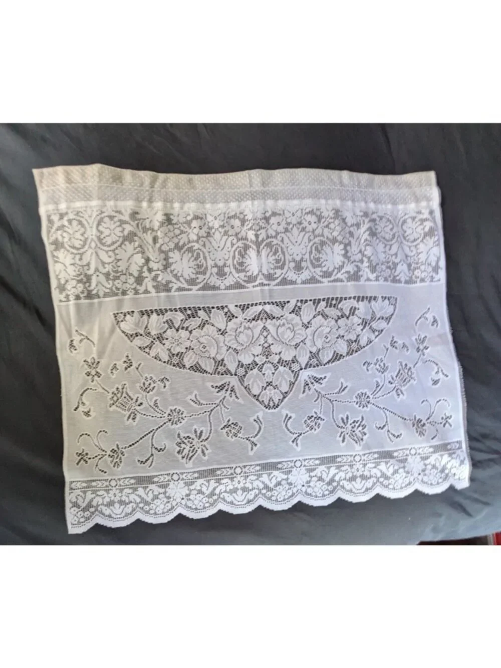Vtg Lace Tier Curtain Cafe Panels Set of 2 White Floral Cabbage Roses 24
